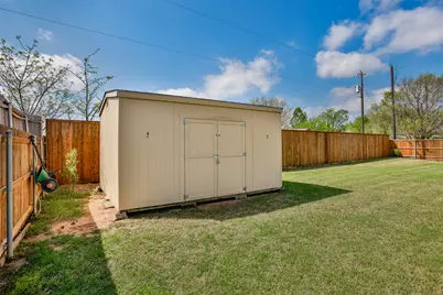700 Mary Lee Lane, Collinsville, TX 76233 - Photo 32