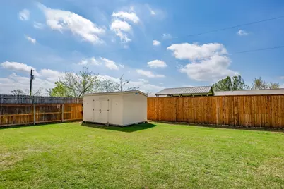 700 Mary Lee Lane, Collinsville, TX 76233 - Photo 34
