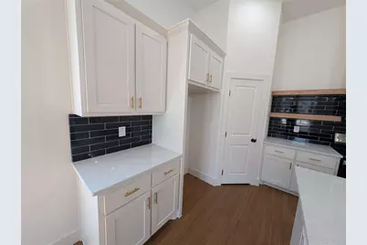 1890 Johnson Street, Greenville, TX 75401 - Photo 8