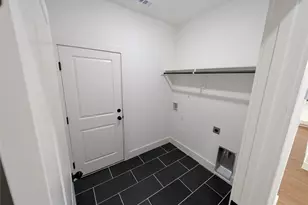 1890 Johnson St, Greenville, TX 75401 - Photo 16