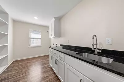 503 Washington Avenue, McGregor, TX 76657 - Photo 8