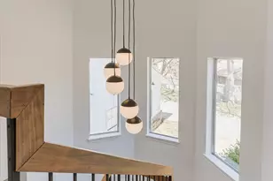 200 Eagle Ct, Bedford, TX 76021 - Photo 14