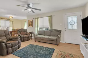 258 Pilot Point St, Alvarado, TX 76009 - Photo 8