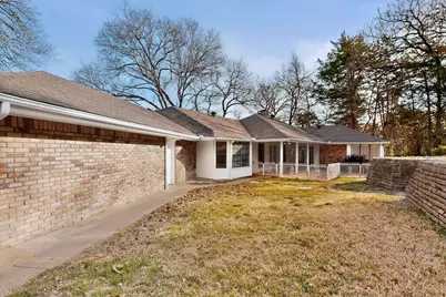 266 N Creekwood Drive, Lancaster, TX 75146 - Photo 38