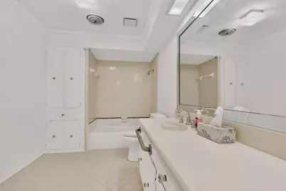 266 N Creekwood Drive, Lancaster, TX 75146 - Photo 30