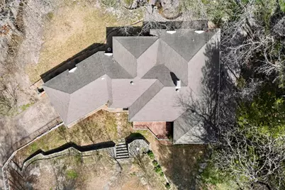 266 N Creekwood Drive, Lancaster, TX 75146 - Photo 10