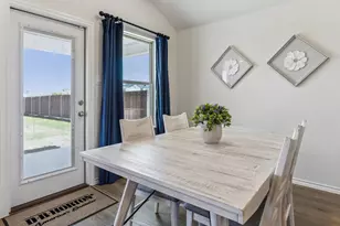 228 Whispering Pne Dr, Royse City, TX 75189 - Photo 2