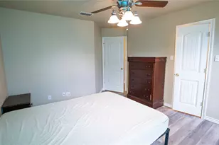 323 Texas St, Pottsboro, TX 75076 - Photo 14