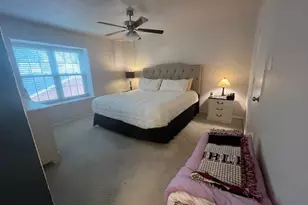 933 Roaring Springs Rd, Fort Worth, TX 76114 - Photo 8