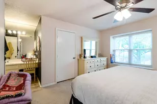 933 Roaring Springs Rd, Fort Worth, TX 76114 - Photo 18