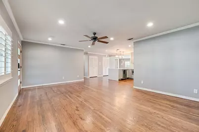 9911 Hurley Way, Dallas, TX 75220 - Photo 8