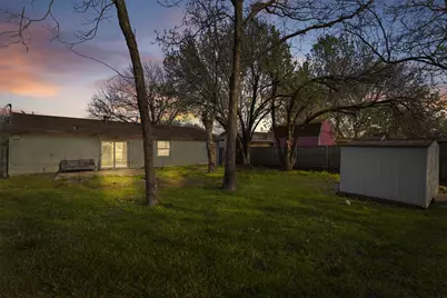 1002 Bridlewood Drive, Garland, TX 75040 - Photo 14