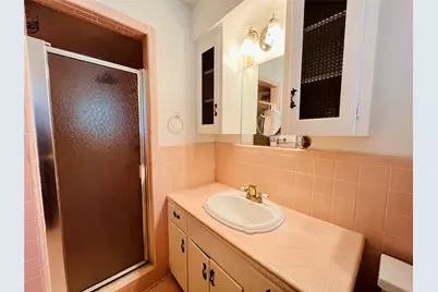 8715 Labron Avenue, Dallas, TX 75209 - Photo 18