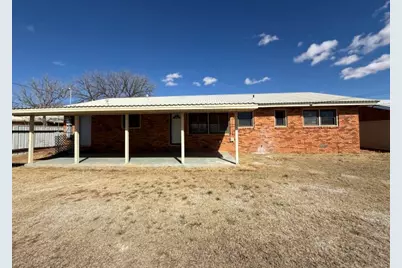 505 17th Street, Seagraves, TX 79359 - Photo 4
