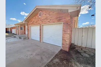 505 17th Street, Seagraves, TX 79359 - Photo 2