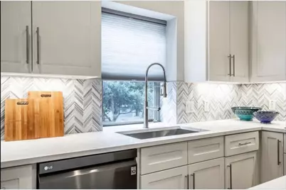 4113 Lafayette Street, Dallas, TX 75204 - Photo 6