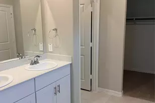 711 Dotty Dr, McKinney, TX 75071 - Photo 10