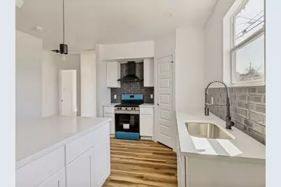 2801 Twyman Avenue, Dallas, TX 75215 - Photo 8