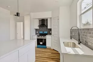 2801 Twyman Ave, Dallas, TX 75215 - Photo 8