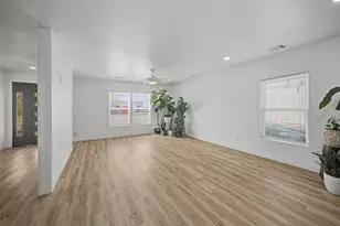 5409 Sun Valley Dr, Fort Worth, TX 76119 - Photo 8