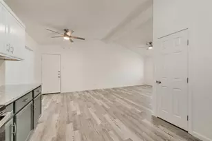 823 Cavalier Dr, Arlington, TX 76017 - Photo 8