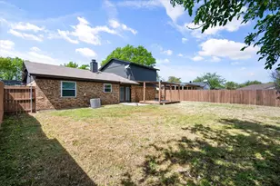 8036 Berrybrook Dr, Watauga, TX 76148 - Photo 24