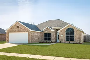 950 W Ash St, Celina, TX 75009 - Photo 2