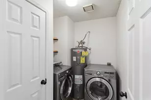 230 Teakwood Ln, Lewisville, TX 75067 - Photo 8