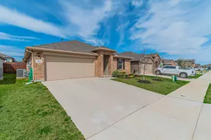 628 Spaulding St, Justin, TX 76247 - Photo 2