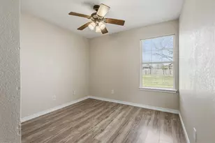 713 W Bond St, Denison, TX 75020 - Photo 22