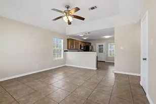 713 W Bond St, Denison, TX 75020 - Photo 6