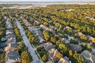 900 Water Oak Dr, Grapevine, TX 76051 - Photo 36