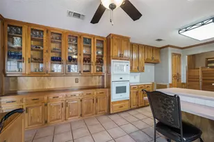 9 Quail Run St, Gainesville, TX 76240 - Photo 10