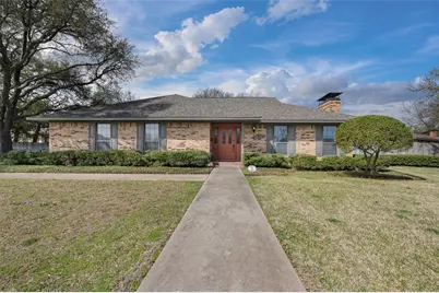 9 Quail Run Street, Gainesville, TX 76240 - Photo 1