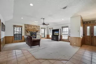 9 Quail Run St, Gainesville, TX 76240 - Photo 6