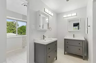 304 Lark Ln, Euless, TX 76039 - Photo 18