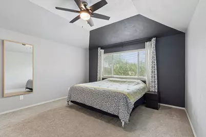 304 Lark Lane, Euless, TX 76039 - Photo 6