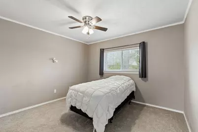 304 Lark Lane, Euless, TX 76039 - Photo 22