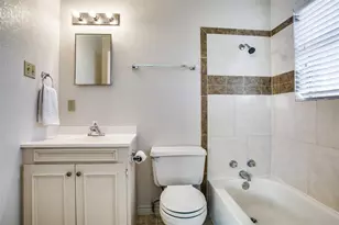 700 Kings Row, Denton, TX 76209 - Photo 10