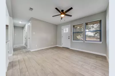 2619 Richland Avenue, Farmers Branch, TX 75234 - Photo 8