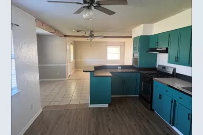 1306 21st Street, Mineral Wells, TX 76067 - Photo 4