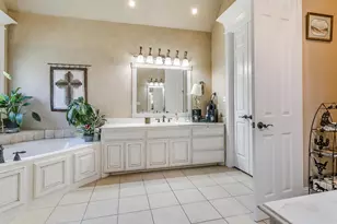 422 Spyglass Dr, Willow Park, TX 76008 - Photo 8