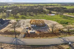 118 Guynell Rdg, Decatur, TX 76234 - Photo 1