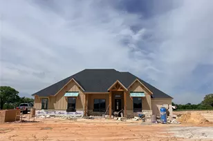 118 Guynell Rdg, Decatur, TX 76234 - Photo 2