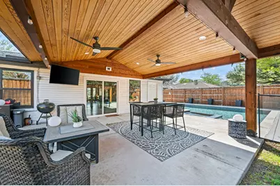 151 Creek Courts Drive, Trophy Club, TX 76262 - Photo 2