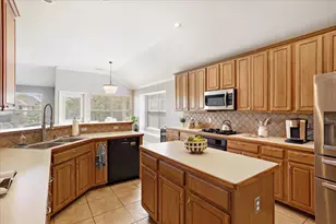 608 Lake Village Dr, McKinney, TX 75071 - Photo 18