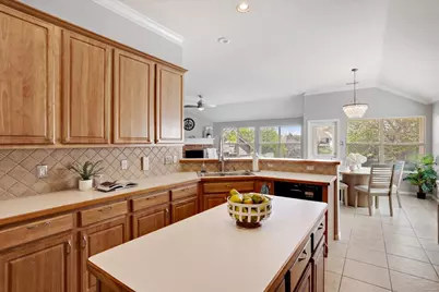 608 Lake Village Drive, McKinney, TX 75071 - Photo 14