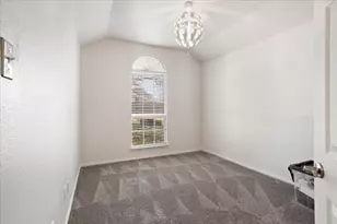 608 Lake Village Dr, McKinney, TX 75071 - Photo 22