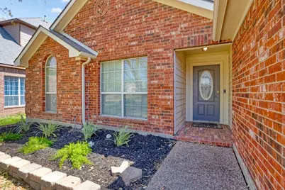608 Lake Village Drive, McKinney, TX 75071 - Photo 6