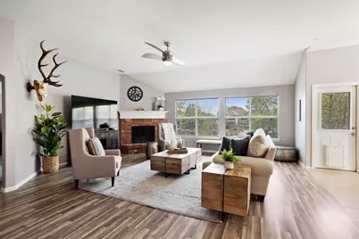 608 Lake Village Drive, McKinney, TX 75071 - Photo 4